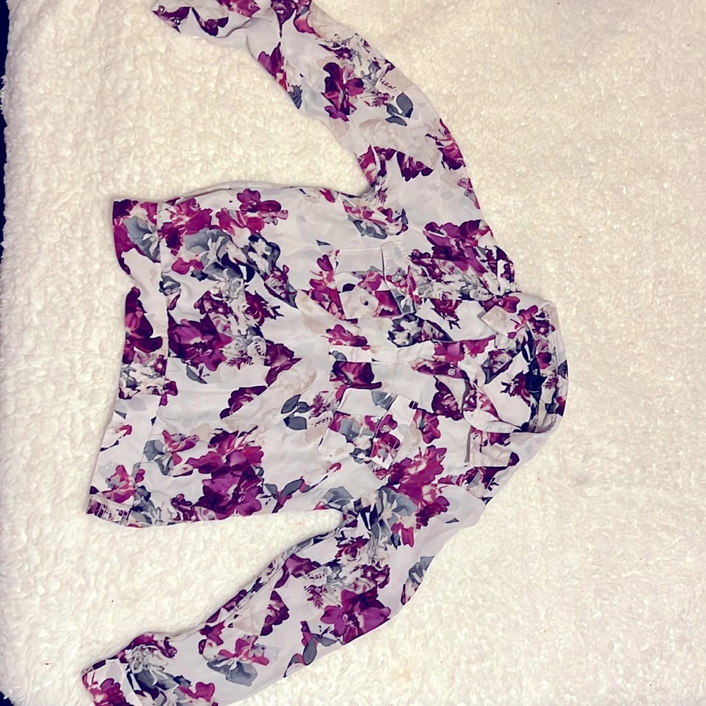 Cute blouse